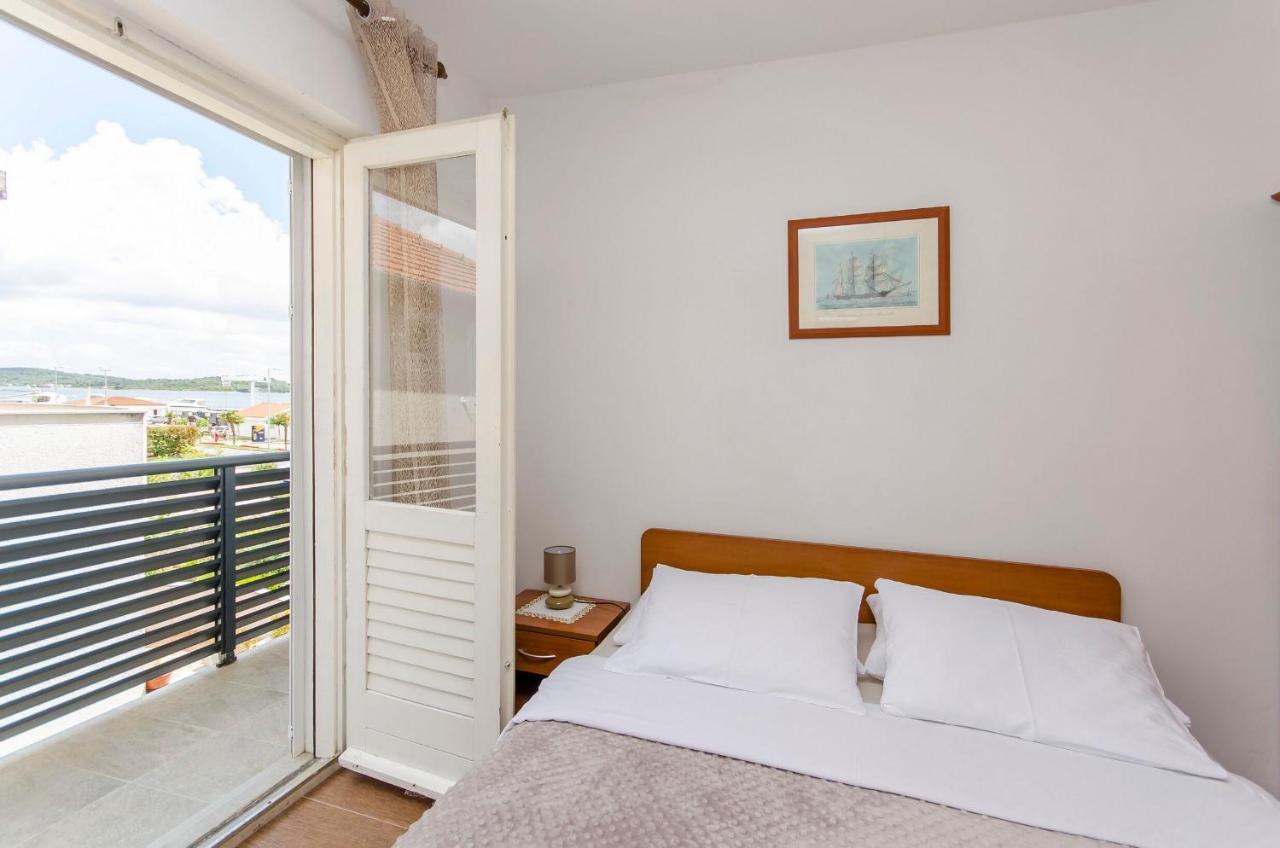 Apartments And Rooms Mare Водице Экстерьер фото